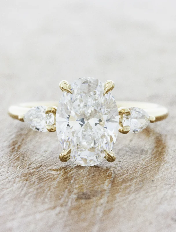 Elle - 2.04ct Oval Lab Grown Diamond