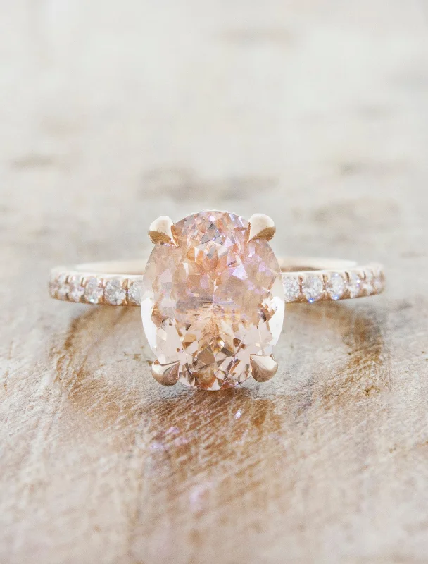 Delphine - Morganite Oval