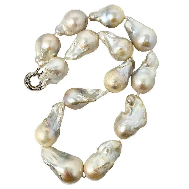 18" Baroque Pearl Necklace